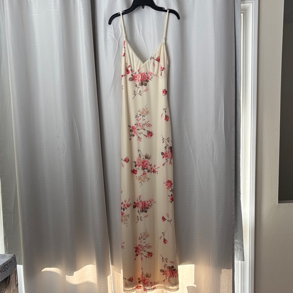 Tiger Mist Cream Floral Maxi Dress